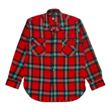 Cargar imagen en el visor de la galería, 1950’S WOOLTON MADE IN CANADA PLAID FLANNEL LOOP COLLAR L/S SHIRT MEDIUM
