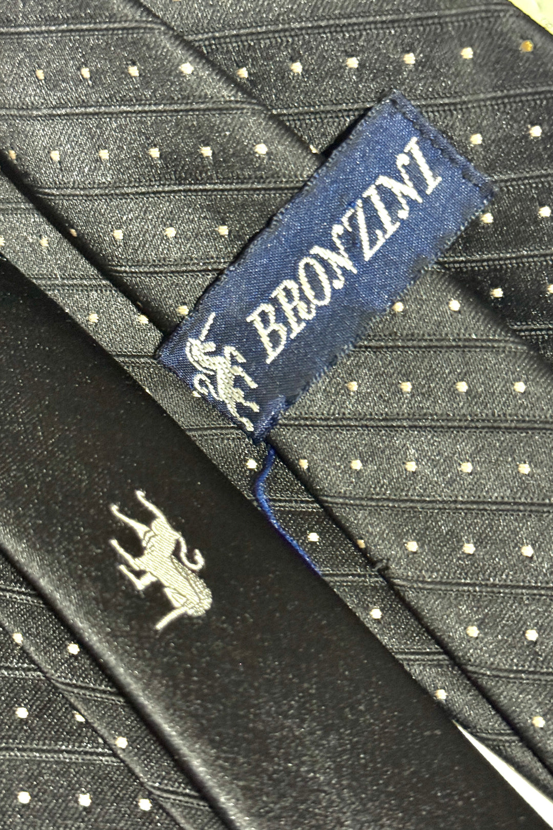 1960’S BRONZINI MADE IN ITALY UNICORN WOVEN 100% SILK NECKTIE