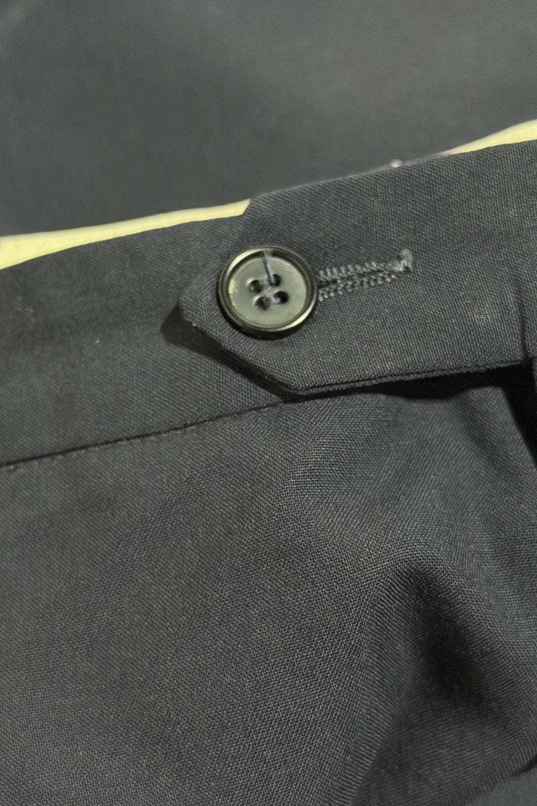 1980’S GIORGIO ARMANI MADE IN ITALY NAVY BLUE WOOL HIGH WAISTED PLEATED TROUSER PANTS 32 X 34