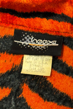 Load image into Gallery viewer, 1990’S HOAX MADE IN USA TIGER PRINT VELOUR S/S B.D. SHIRT LARGE
