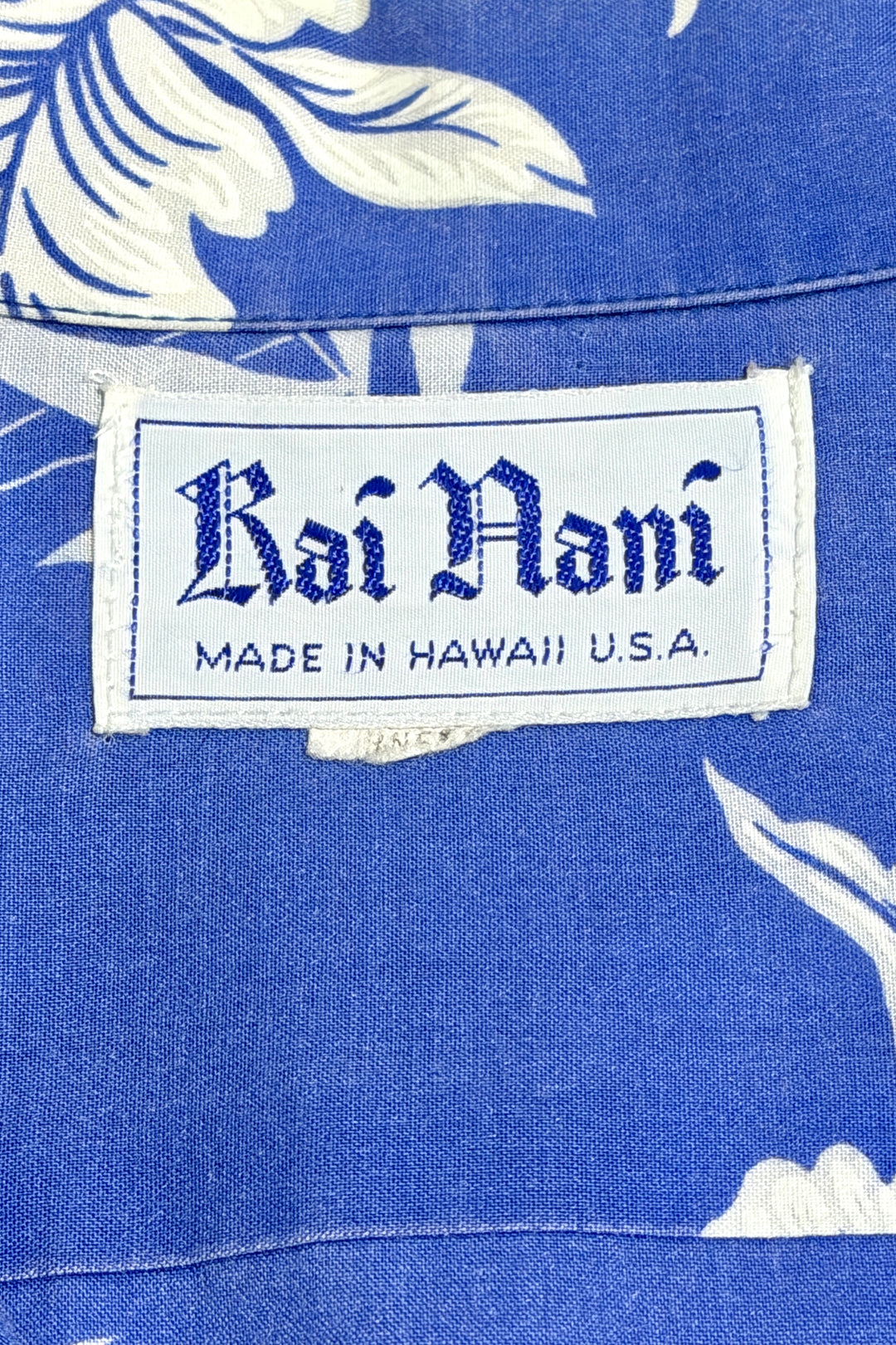 1970’S KAI NANI MADE IN USA CROPPED SELVEDGE HAWAIIAN PRINT S/S B.D. SHIRT LARGE