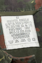 Cargar imagen en el visor de la galería, 1990’S GERMAN ARMY MADE IN GERMANY CAMO FIELD JACKET MEDIUM
