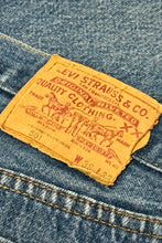 Load image into Gallery viewer, 1980’S LEVI’S MADE IN USA 501 MEDIUM WASH DENIM JEANS 34 X 29
