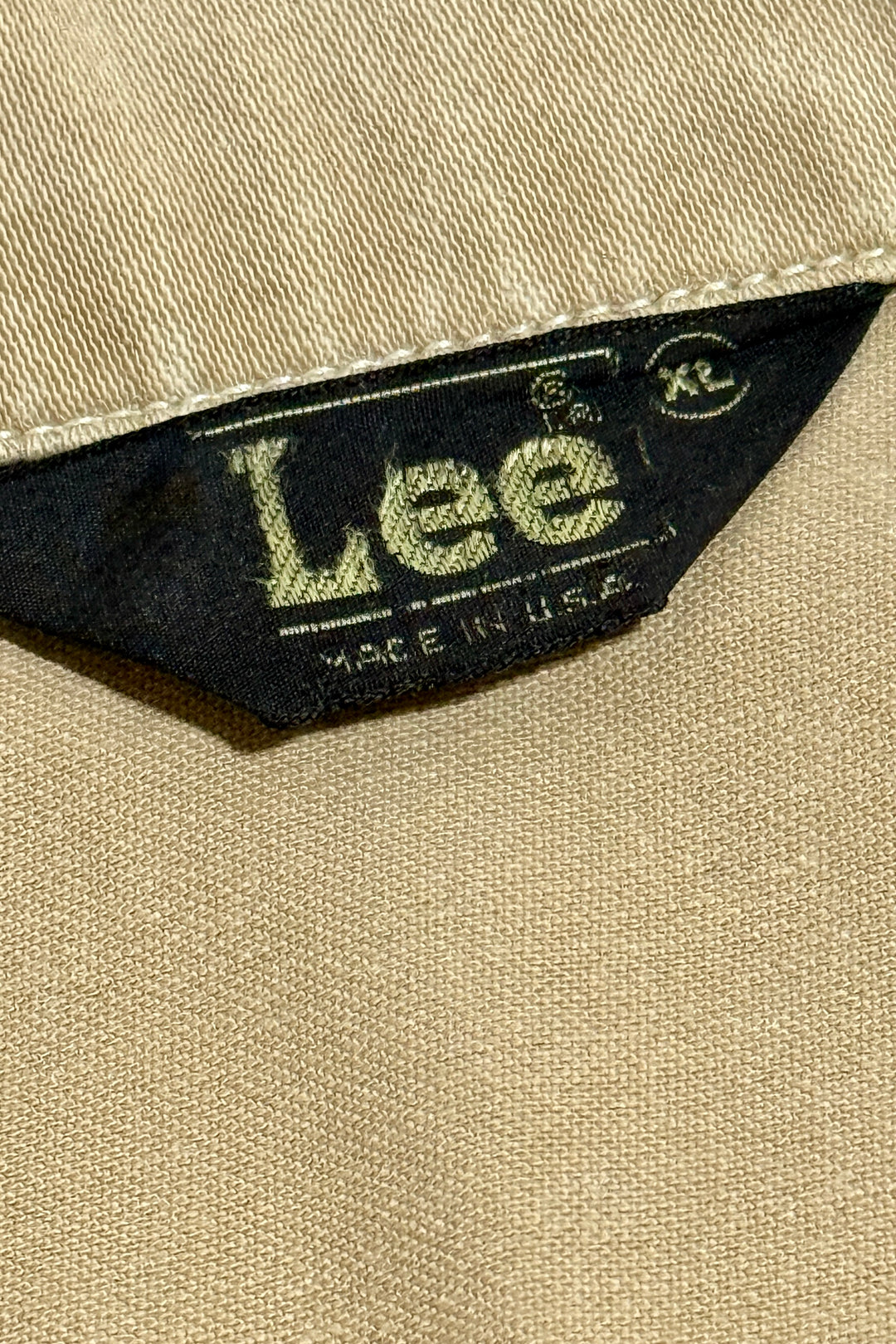 1960’S LEE MADE IN USA CROPPED FADED CHAMOIS KHAKI WESTERN TRUCKER JACKET LARGE
