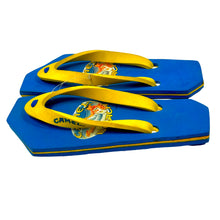 Cargar imagen en el visor de la galería, 1990’S DEADSTOCK CAMEL BEACH PRINTED FOAM FLIP FLOPS 9.5
