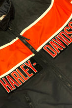 Cargar imagen en el visor de la galería, 1990’S HARLEY DAVIDSON MADE IN USA CROPPED ZIP RACING JACKET LARGE
