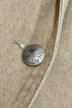 Cargar imagen en el visor de la galería, 1990’S DEADSTOCK SUNDANCE MADE IN USA BUFFALO NICKEL KHAKI DENIM COAT MEDIUM
