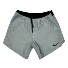 Load image into Gallery viewer, 2000’S NIKE PRO ATHLETIC COMBAT SPORTS SHORTS MEDIUM
