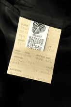 Cargar imagen en el visor de la galería, 1990’S HUGO BOSS MADE IN GERMANY SHAWL COLLAR TUXEDO SUIT JACKET BLAZER 42L
