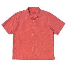 Load image into Gallery viewer, 2000’S TOMMY BAHAMA 100% SILK LOOP COLLAR S/S B.D. SHIRT LARGE
