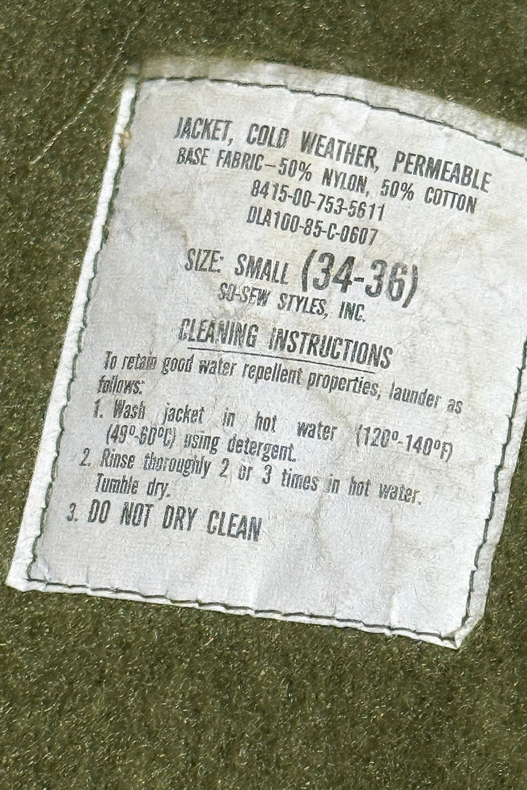 1980’S US ARMY MADE IN USA CROPPED SHERPA LINED OLIVE ZIP JACKET MEDIUM