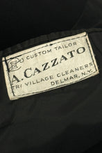 Cargar imagen en el visor de la galería, 1950’S CAZZATO MADE IN USA TRIMMED TUXEDO JACKET 40R
