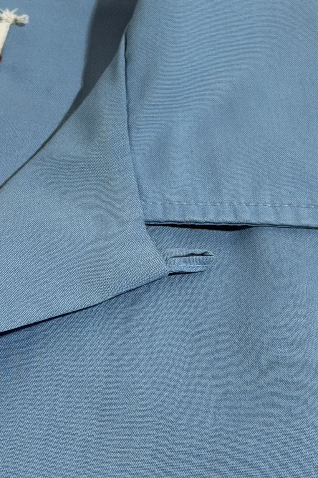 1960’S PENNEY’S TOWNCRAFT MADE IN USA CROPPED SELVEDGE SKY BLUE LOOP COLLAR S/S B.D. SHIRT LARGE