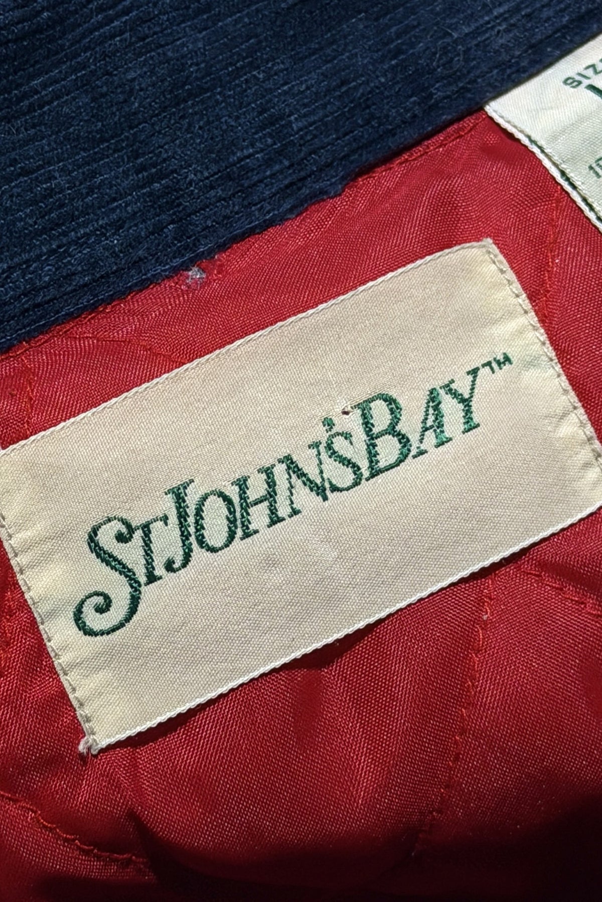 1980's St John's Bay navy corduroy red lined cropped shirt jacket large