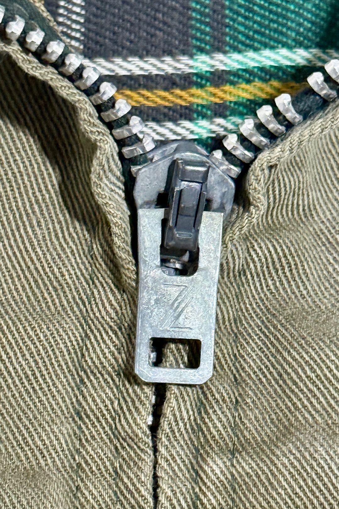 1940’S WEATHER FO MADE IN USA CROPPED FLANNEL LINED FADED & THRASHED GREEN TWILL WORKWEAR JACKET X-LARGE