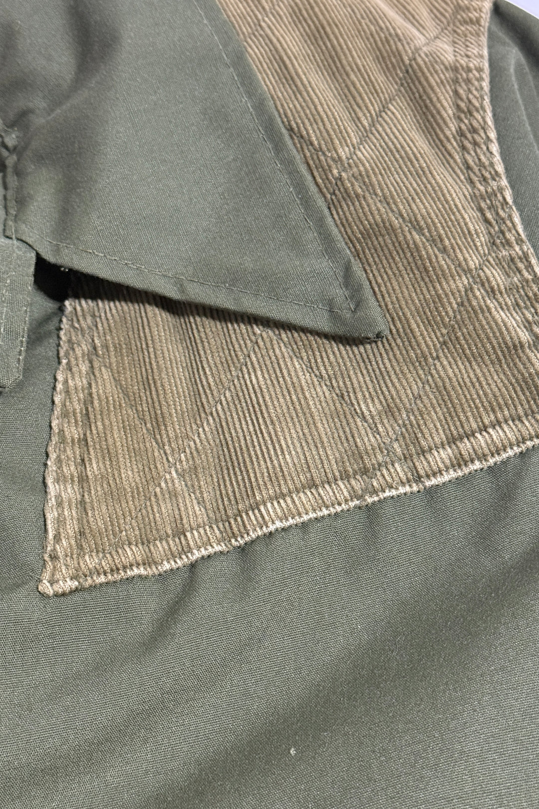 1960’S BLACK SHEEP MADE IN USA CROPPED OLIVE CORDUROY PATCHED HUNTING JACKET LARGE