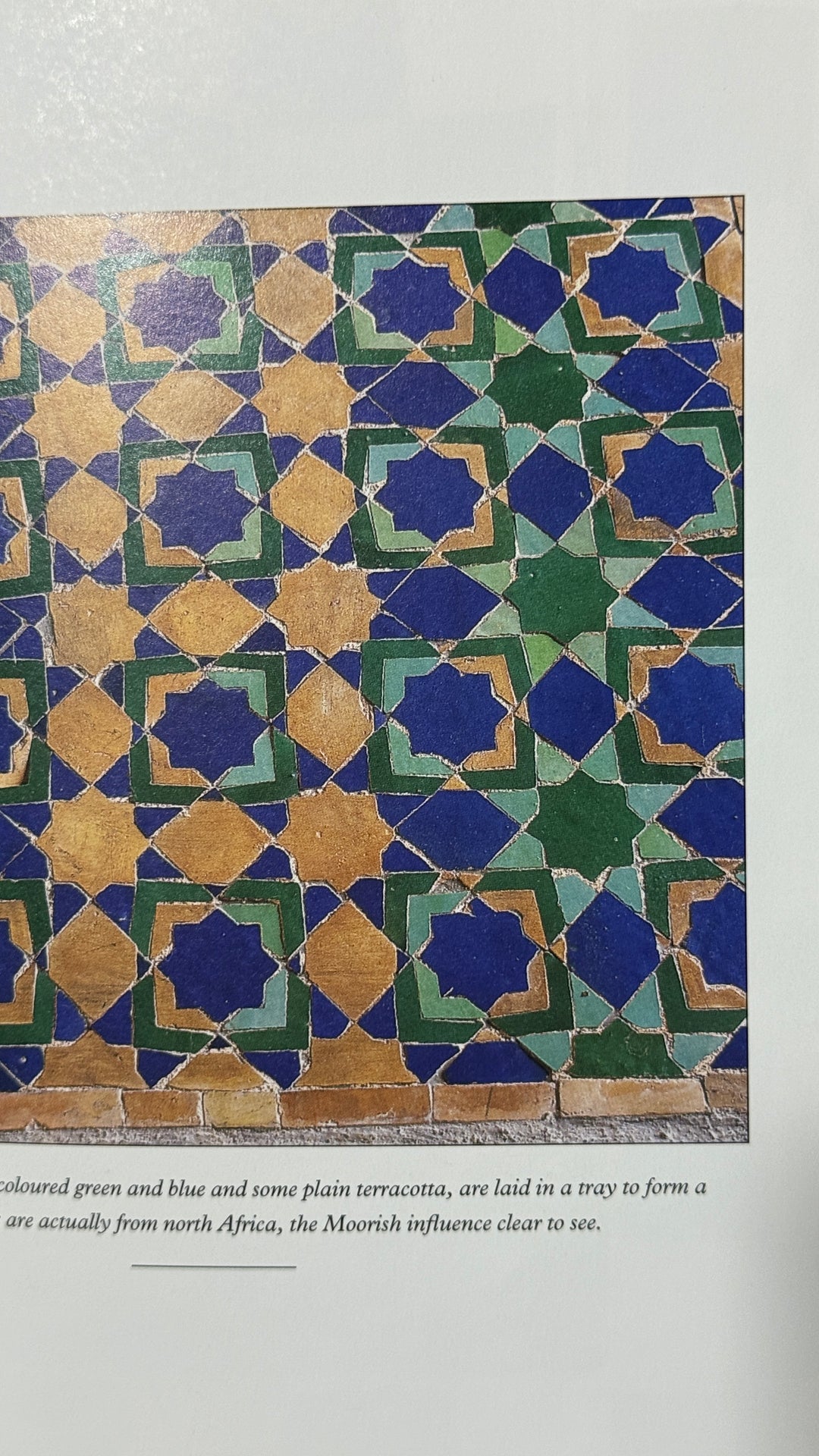 CASA: SOUTHERN SPANISH STYLE BOOK