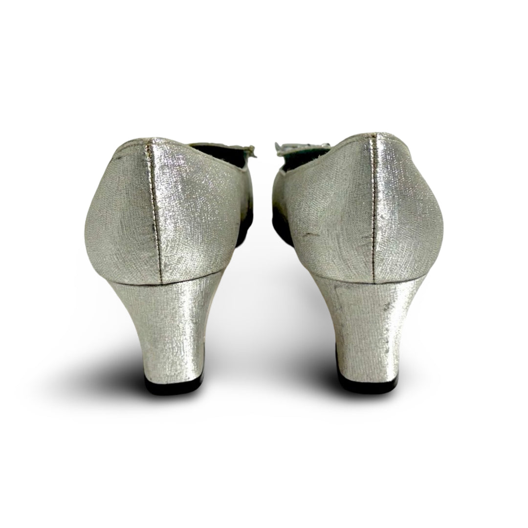 1960’S LIFE STRIDE MADE IN USA Mod Silver Metallic Lurex Pilgrim Buckle &amp; Low Block Heel Pumps SHOES WOMEN’S 8