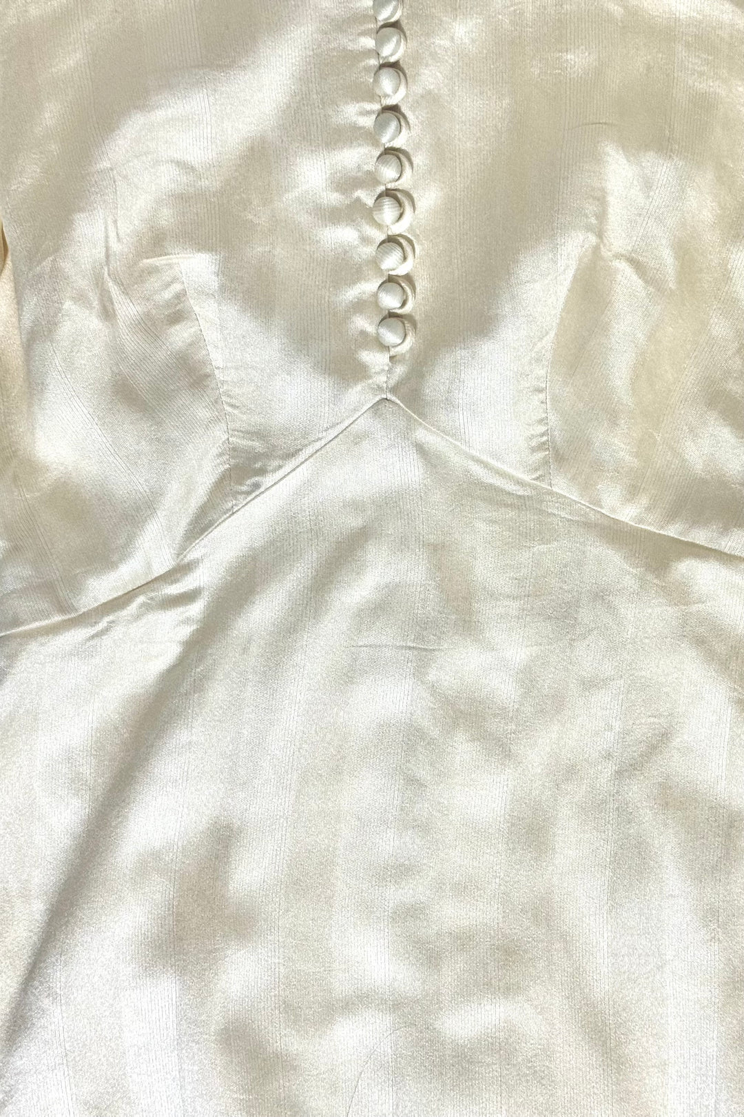 1960’S JOANNA NELSON FOR ROBINSON’S CALIFORNIA MADE IN USA IVORY SILK BLEND MANDARIN COLLAR DRESS WOMEN’S SMALL/MEDIUM