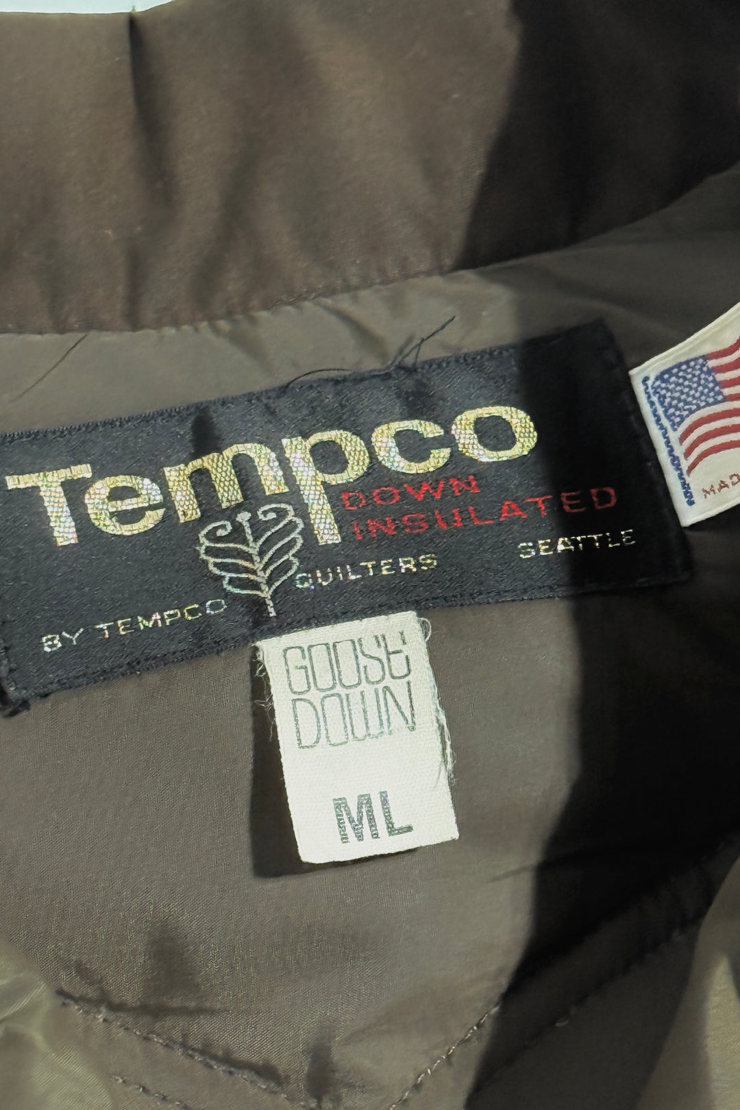 1970’S TEMPCO MADE IN USA CROPPED WESTERN CORDUROY YOKE LEATHER ACCENT QUILTED GOOSE DOWN VEST LARGE