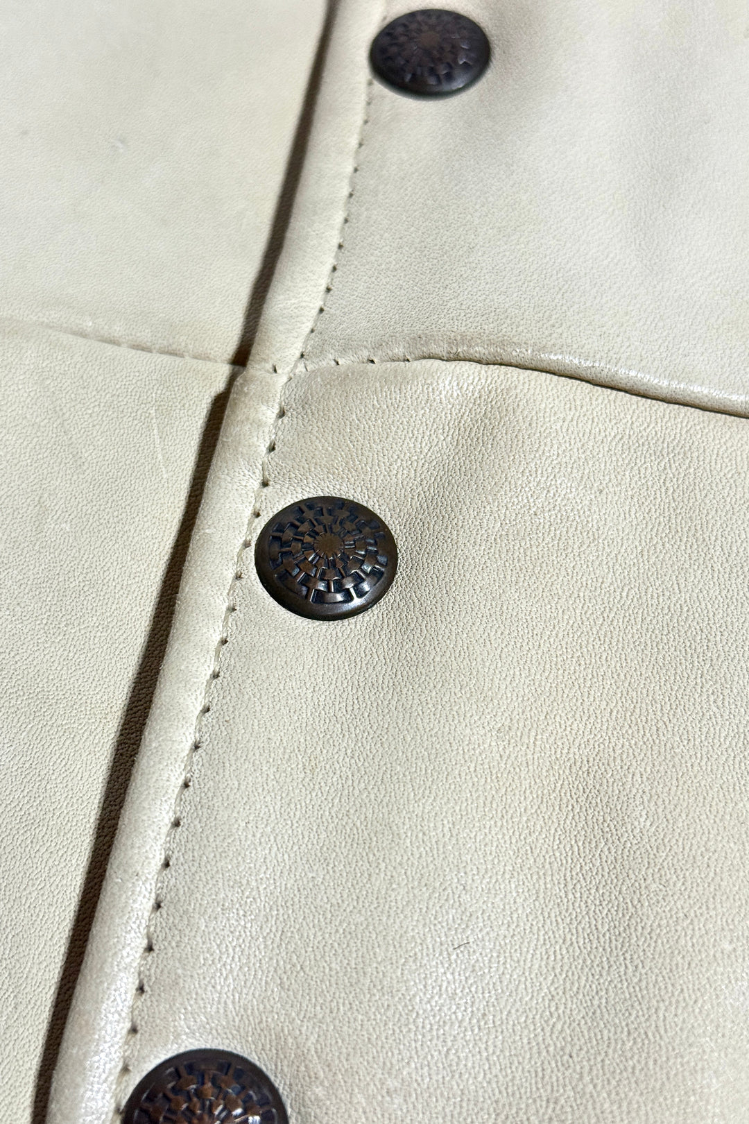 1970’S PIONEER WEAR MADE IN USA CROPPED NAPPA LAMBSKIN CONTRAST SATIN LINED LEATHER TRUCKER JACKET LARGE