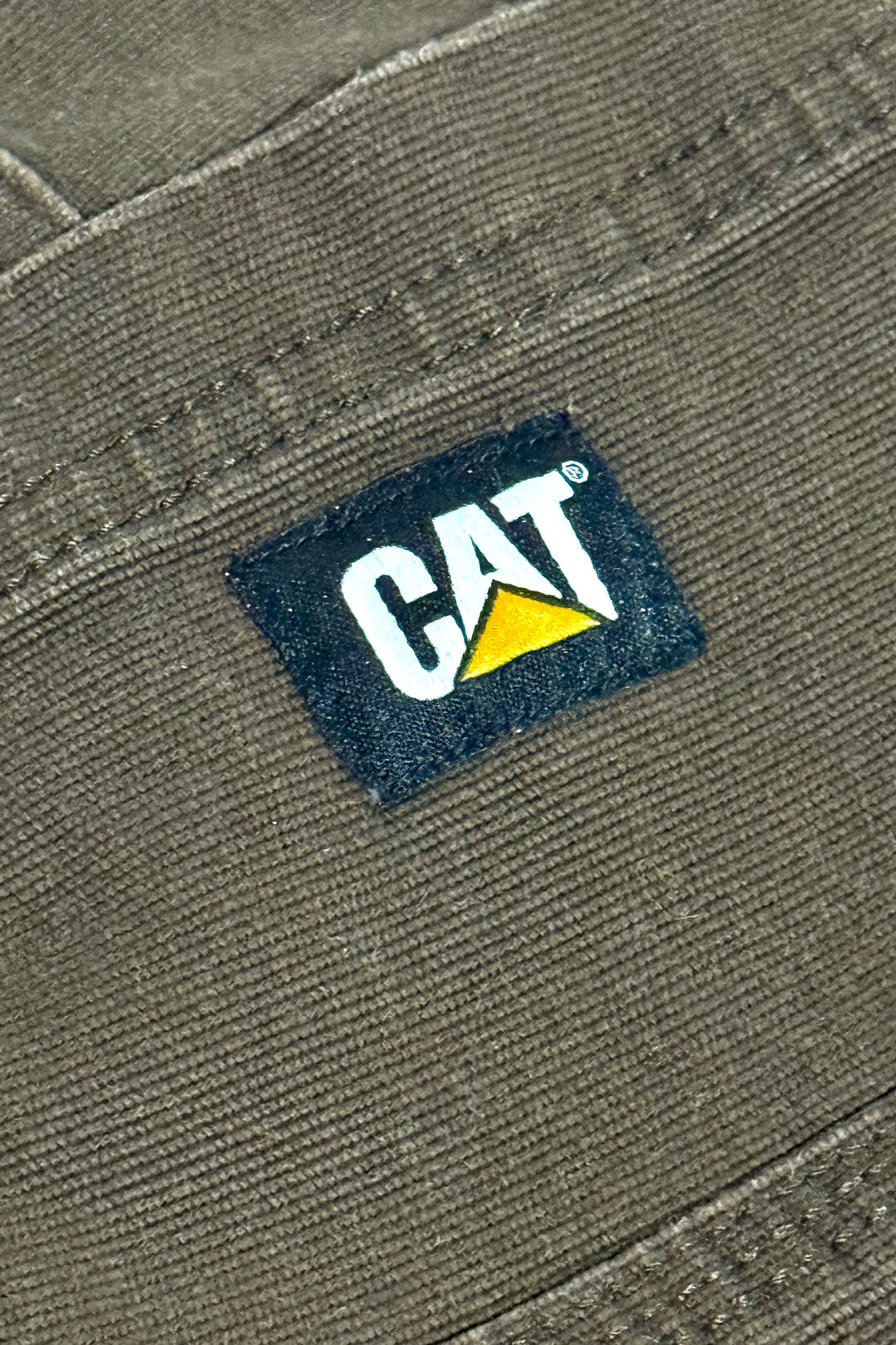 2000’S CAT CANVAS WORKWEAR CHINOS PANTS 34 X 32