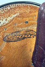 Cargar imagen en el visor de la galería, 1990’S LUCCHESE MADE IN USA EMBROIDERED OXBLOOD COWBOY BOOTS M7 W8
