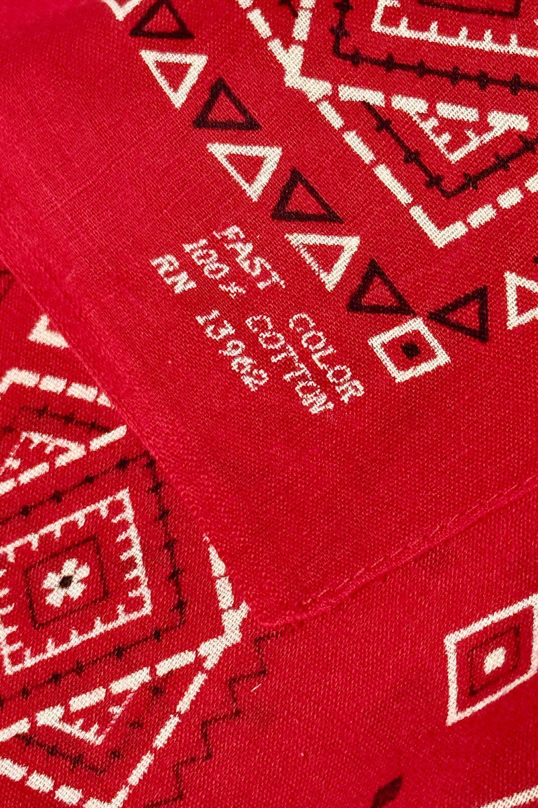 1960’S SHALOM & CO MADE IN USA RED COLORFAST SELVEDGE BANDANA