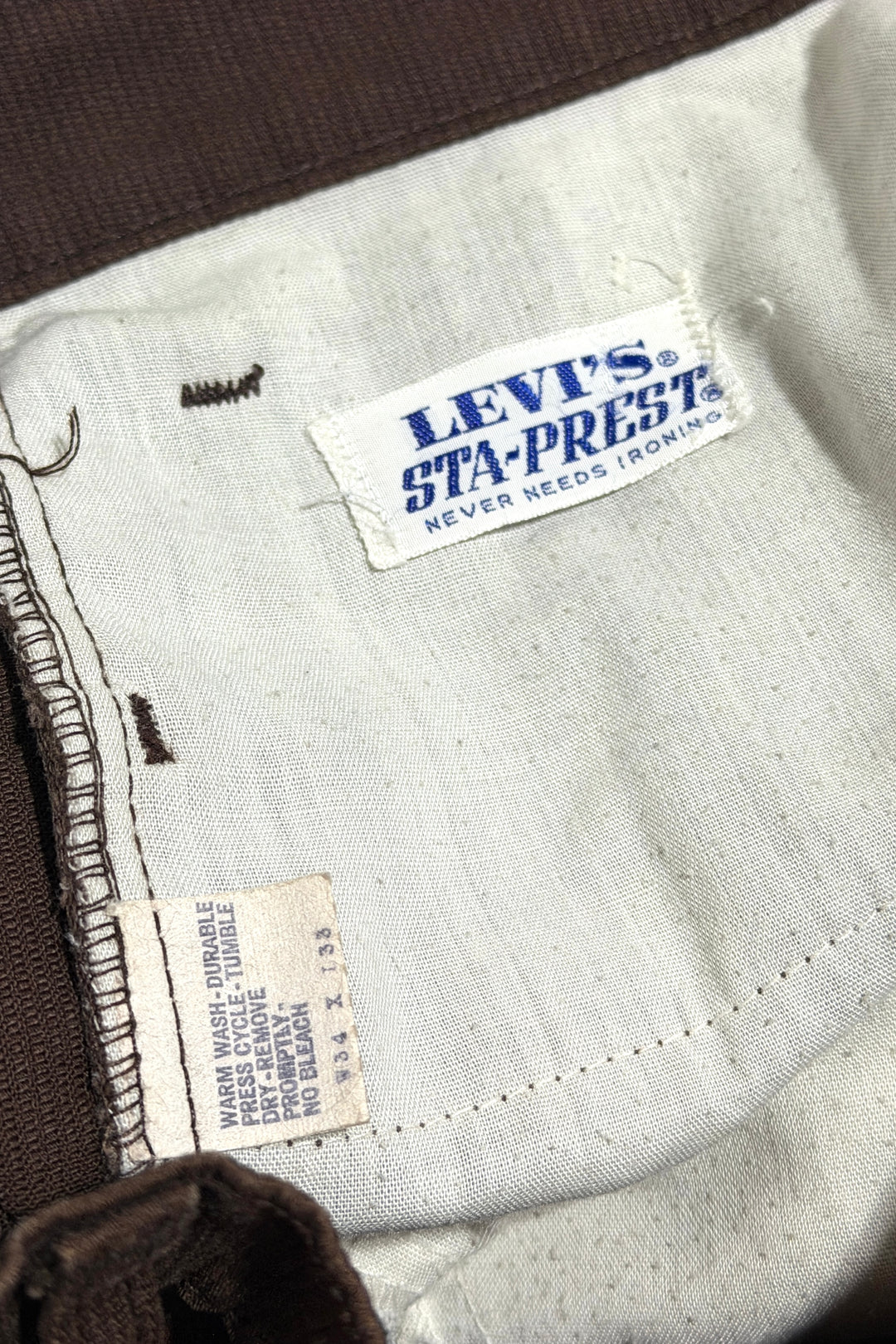 1970’S LEVI’S BIG E 517 STAPREST MADE IN USA BROWN SHAVED CORDUROY WESTERN BOOTCUT PANTS 34 X 32