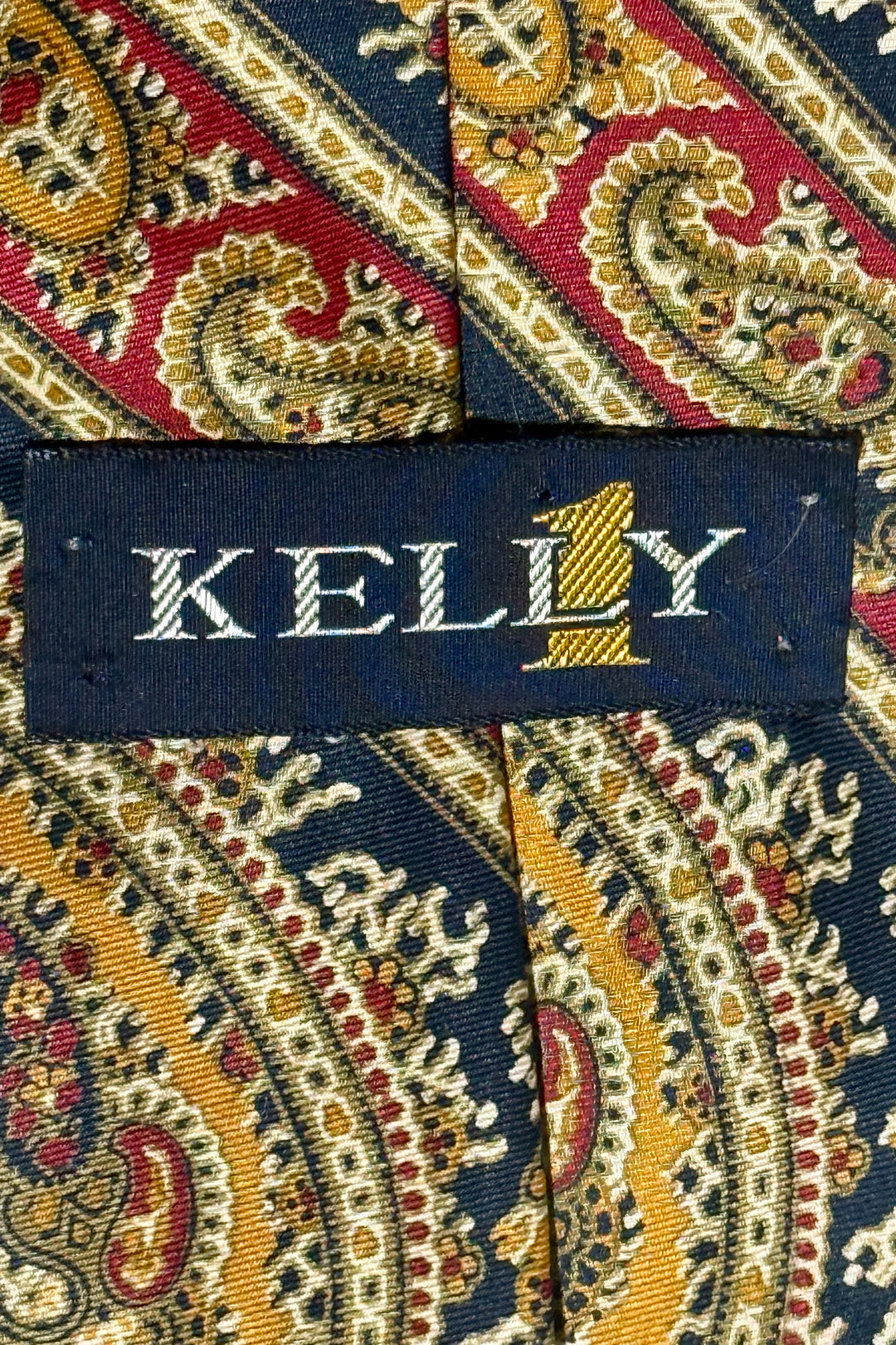 1960’S MAY D&F COLORADO KELLY MADE IN USA ITALIAN SILK PAISLEY NECKTIE