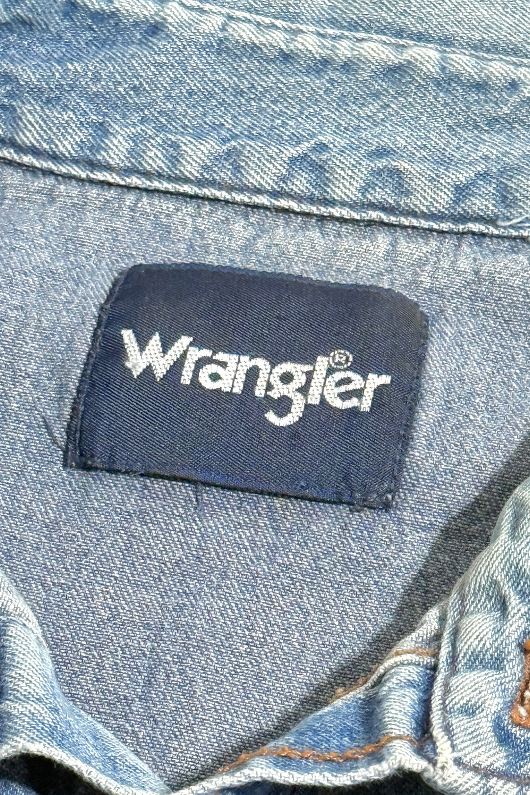 MASK X WRANGLER MADE IN USA HAND CHAINSTITCHED WESTERN MEDIUM WASH FADED WESTERN DENIM L/S B.D. SHIRT S-XXL