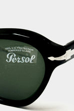 Cargar imagen en el visor de la galería, 2000’S DEADSTOCK PERSOL 0582 MADE IN ITALY BLACK ACETATE SUNGLASSES
