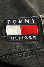 Load image into Gallery viewer, 1990’S TOMMY HILFIGER JEANS BLACK BAGGY DENIM 38 X 30
