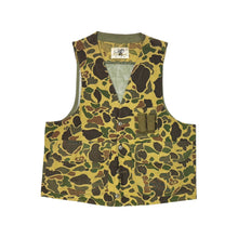 Load image into Gallery viewer, 1980’S BLACK SHEEP DUCK CAMO CROPPED HUNTING VEST MEDIUM
