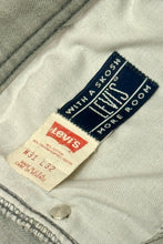 Load image into Gallery viewer, 1980’S LEVI’S GRAY TAG MADE IN USA WESTERN CLOUD JEANS 30 X 30
