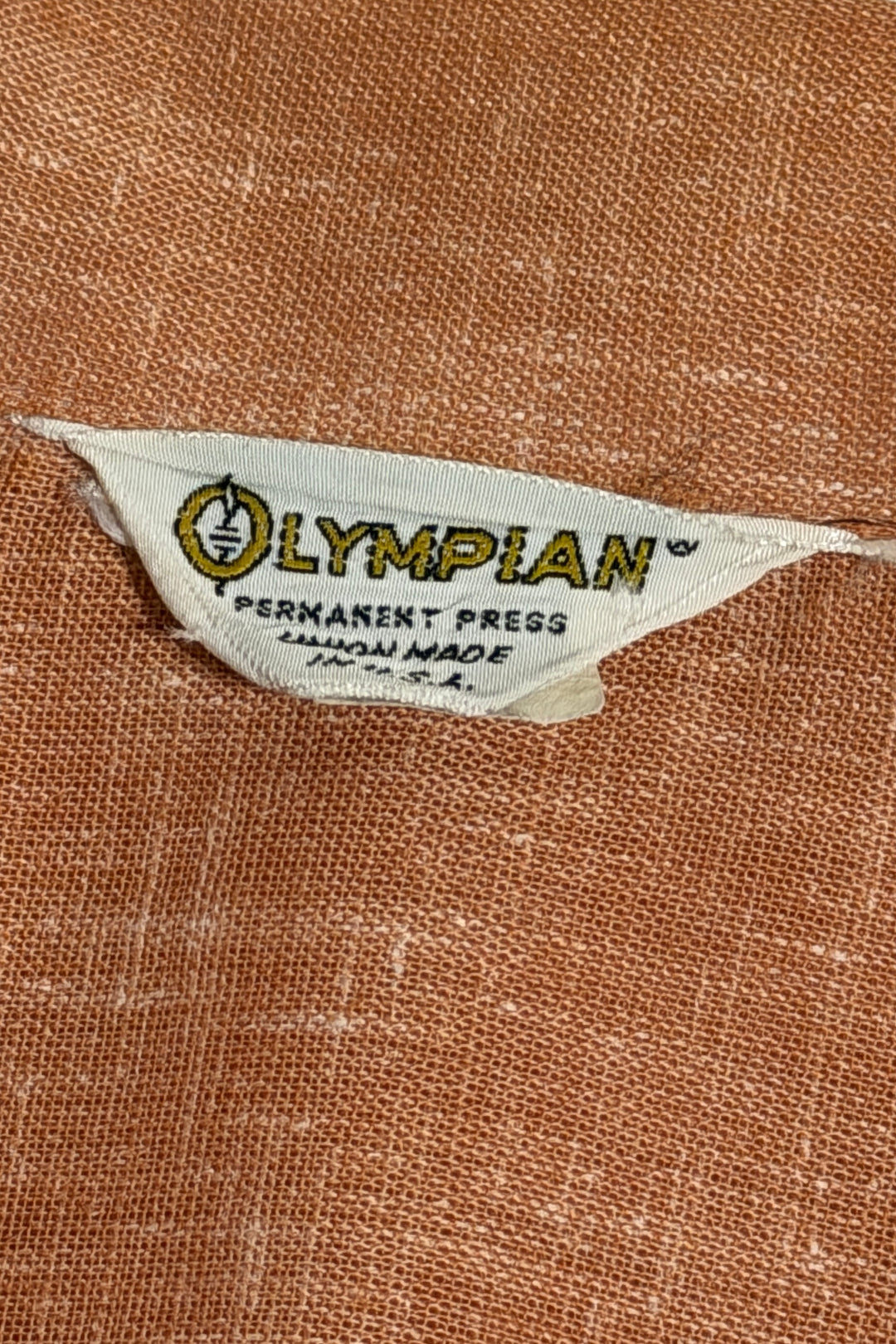1960’S OLYMPIAN MADE IN USA CROPPED SELVEDGE TANGERINE LINEN BLEND “CAMPBELL’S” CHAINSITCHED LOOP COLLAR S/S B.D. BOWLING SHIRT X-LARGE