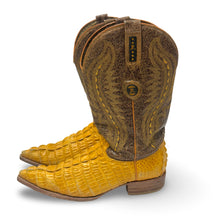 Load image into Gallery viewer, 2000’S JR BOOTS TWO TONE ALLIGATOR POINTED TOE COWBOY BOOTS M10
