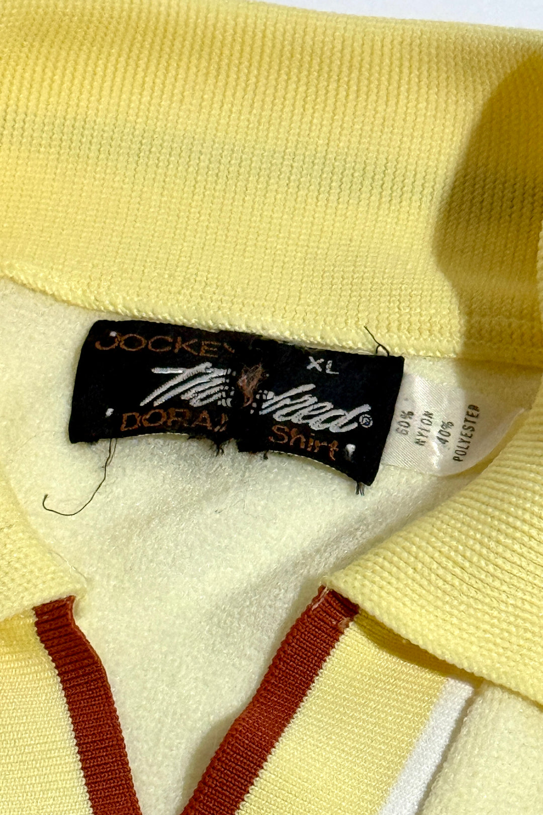 1970’S JOCKEY MADE IN USA CROPPED KNIT STRIPED V NECK S/S POLO SHIRT X-LARGE