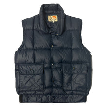 Load image into Gallery viewer, 1970’S HIMALAYAN MADE IN USA QUILTED DOWN HIKING PUFFER VEST LARGE
