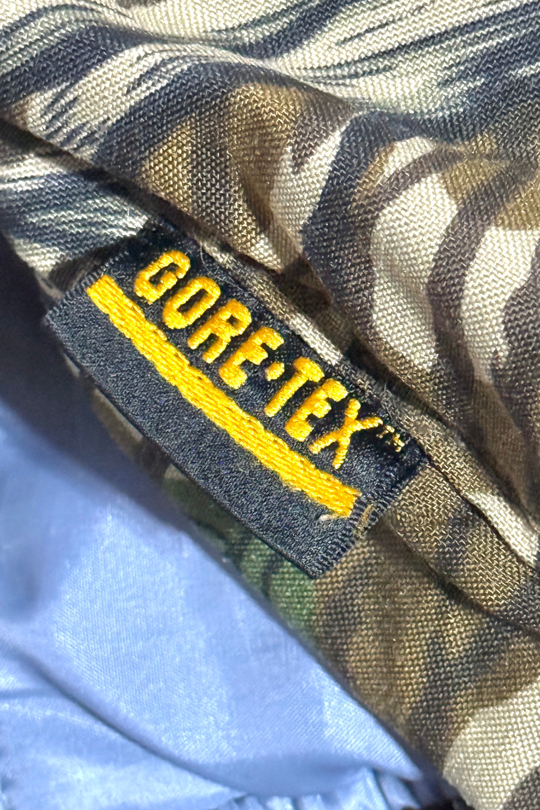 1990’S BROWNING MADE IN USA MOSSY OAK ™️ GORE•TEX HUNTING CAMO ZIP JACKET X-LARGE