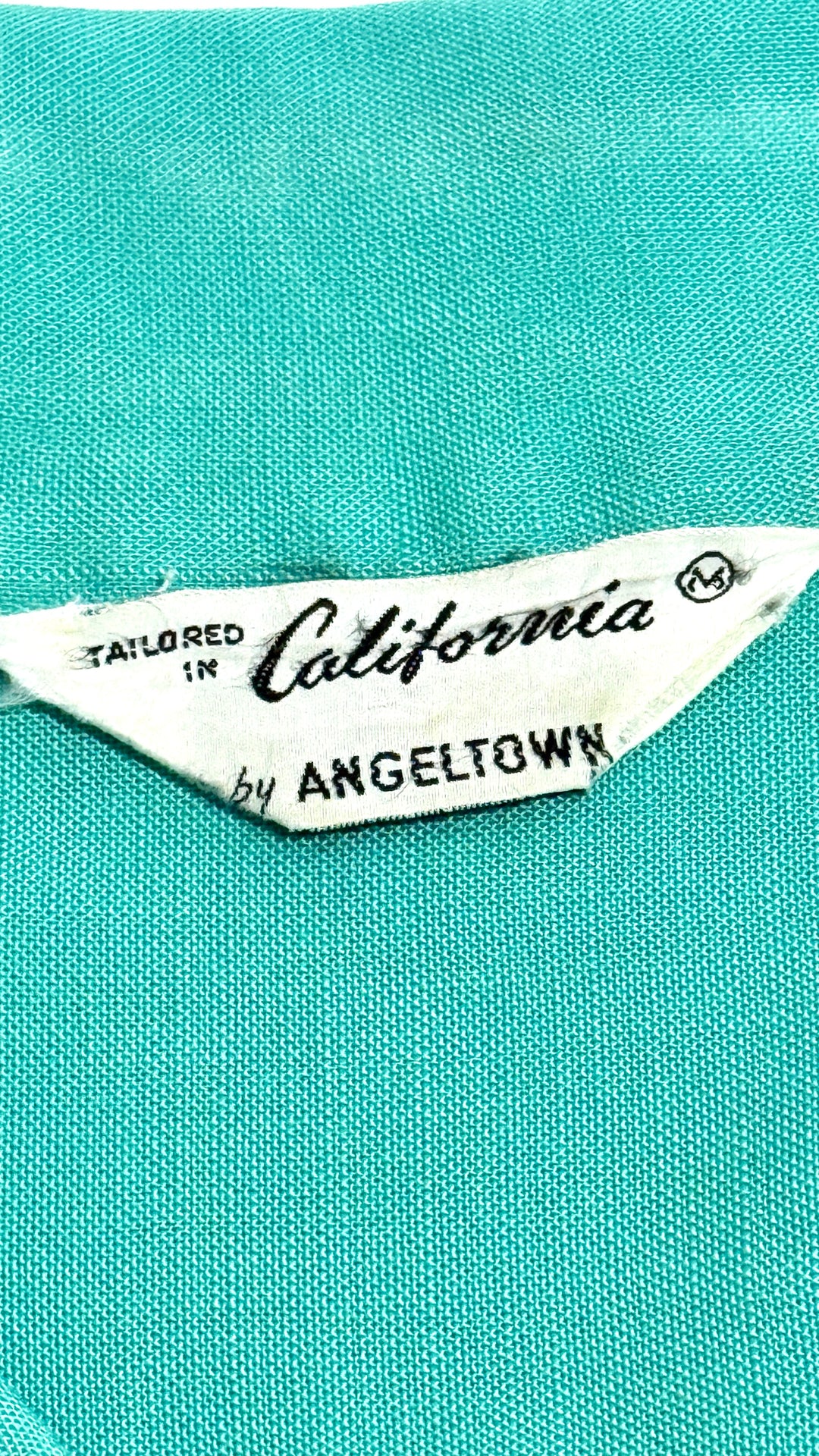 1950’S CALIFORNIA BY ANGELTOWN MADE IN USA “SOUTHWEST BOWL” CROPPED CHAINSTITCHED SELVEDGE LOOP COLLAR S/S B.D. BOWLING SHIRT LARGE