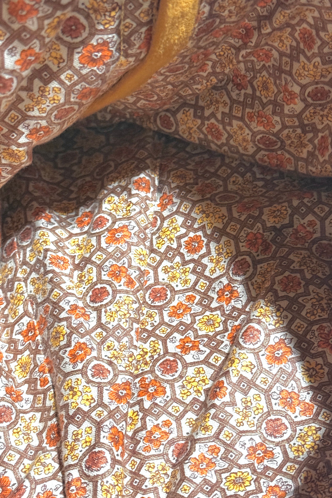 1960’S DEERSKIN SUEDE LEATHER MADE IN USA HIGH WAISTED SIDE CINCH FLORAL LINED 12” BERMUDA SHORTS 34