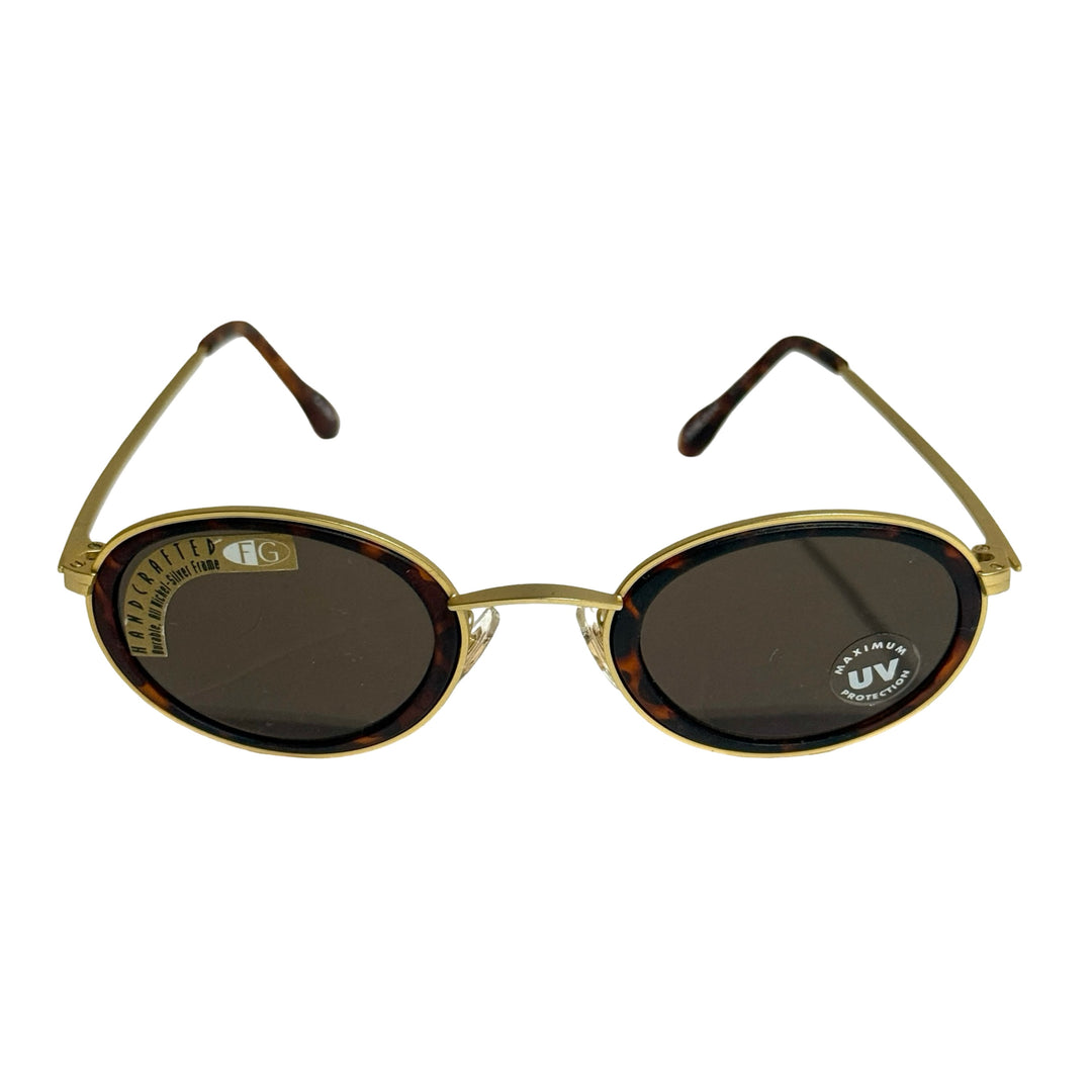 1990’S DEADSTOCK EURO OVAL WIRE GOLD FRAME TORTOISE SHELL DETAIL SMOKE LENS SUNGLASSES
