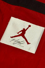 Cargar imagen en el visor de la galería, 2000’S JORDAN 4 FLIGHT WINDBREAKER JACKET MEDIUM
