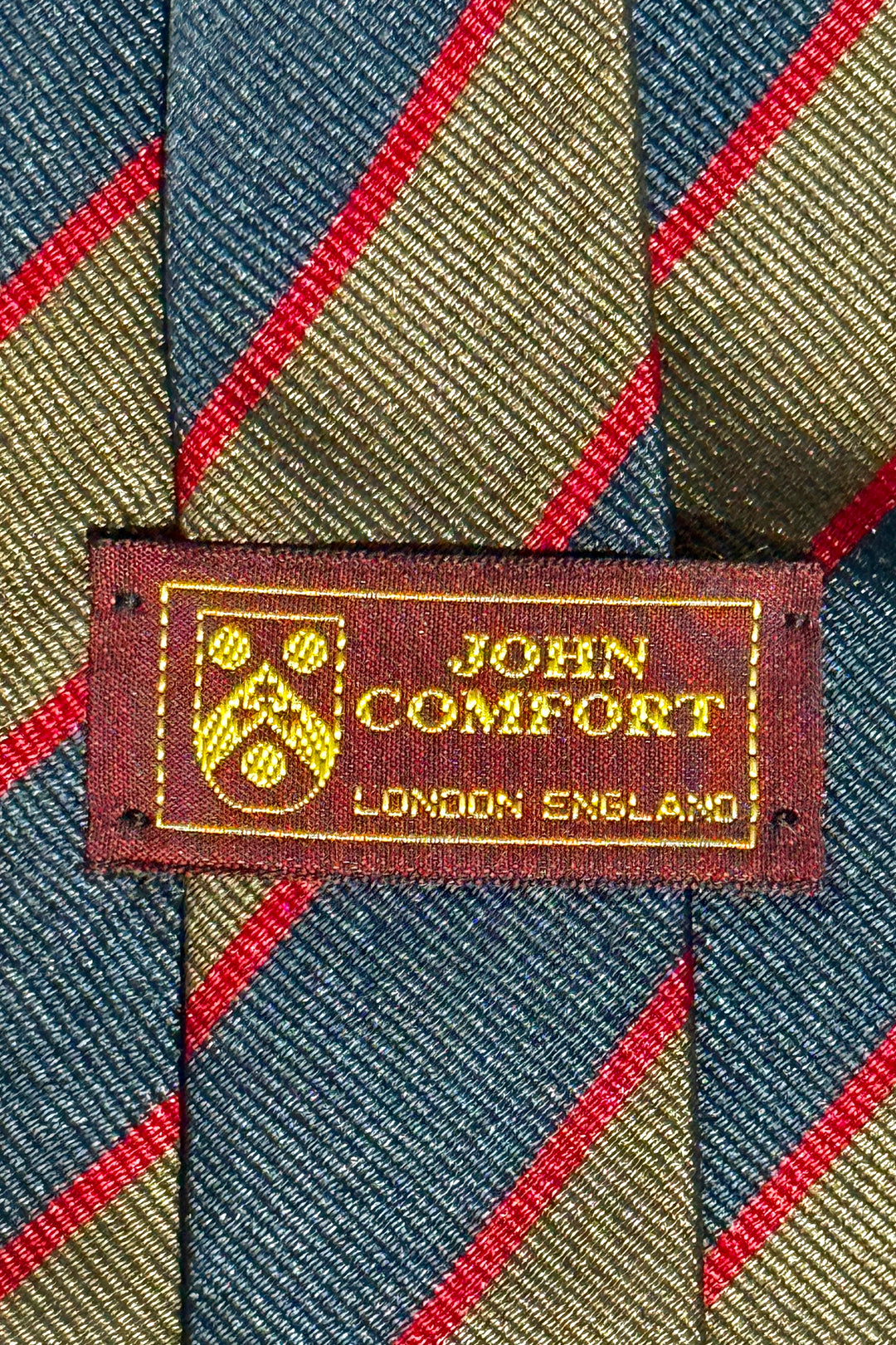 1980’S JOHN COMFORT MADE IN ENGLAND 100% ITALIAN SILK STRIPED NECKTIE