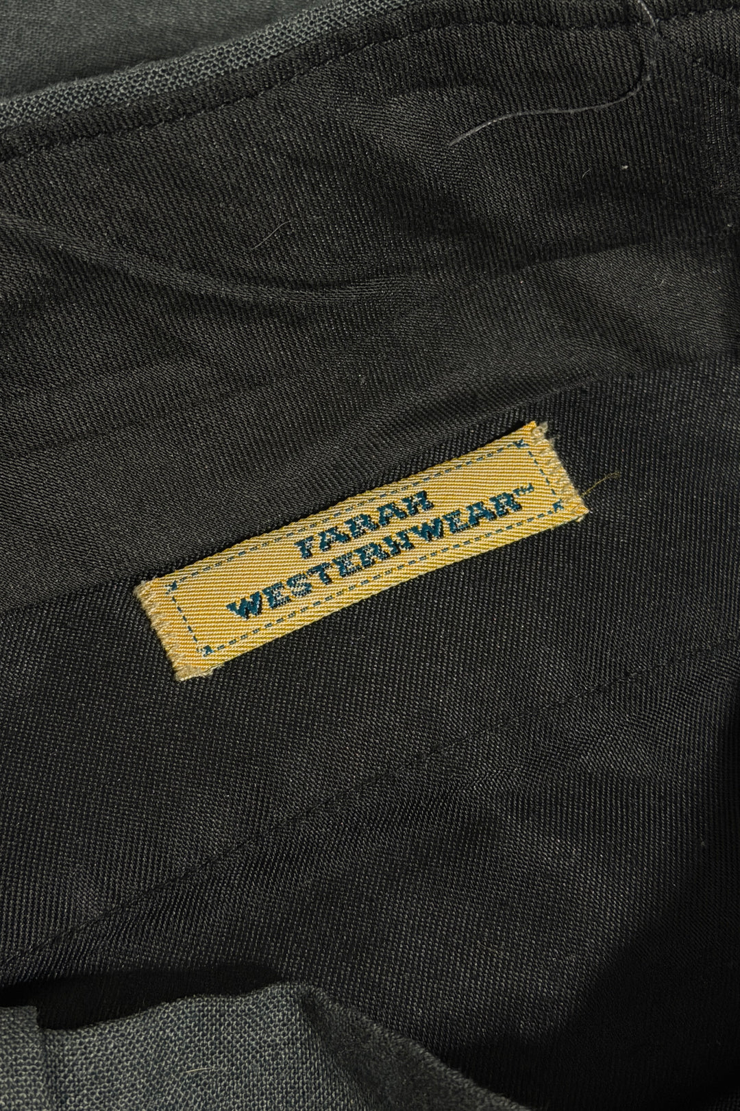 1970’S FARAH WESTERNWEAR MADE IN USA DARK MARLED GRAY WESTERN BOOTCUT FROG POCKET PANTS 30 X 30
