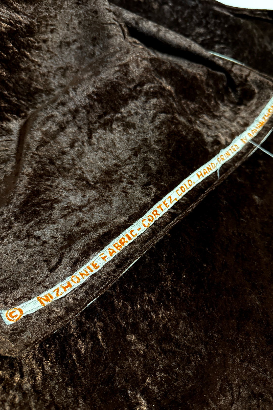 1970’S NIZHONIE PUEBLO DESIGN MADE IN USA SHERPA LINED OVERSIZED DRAPEY SHAWL CAPE X-LARGE