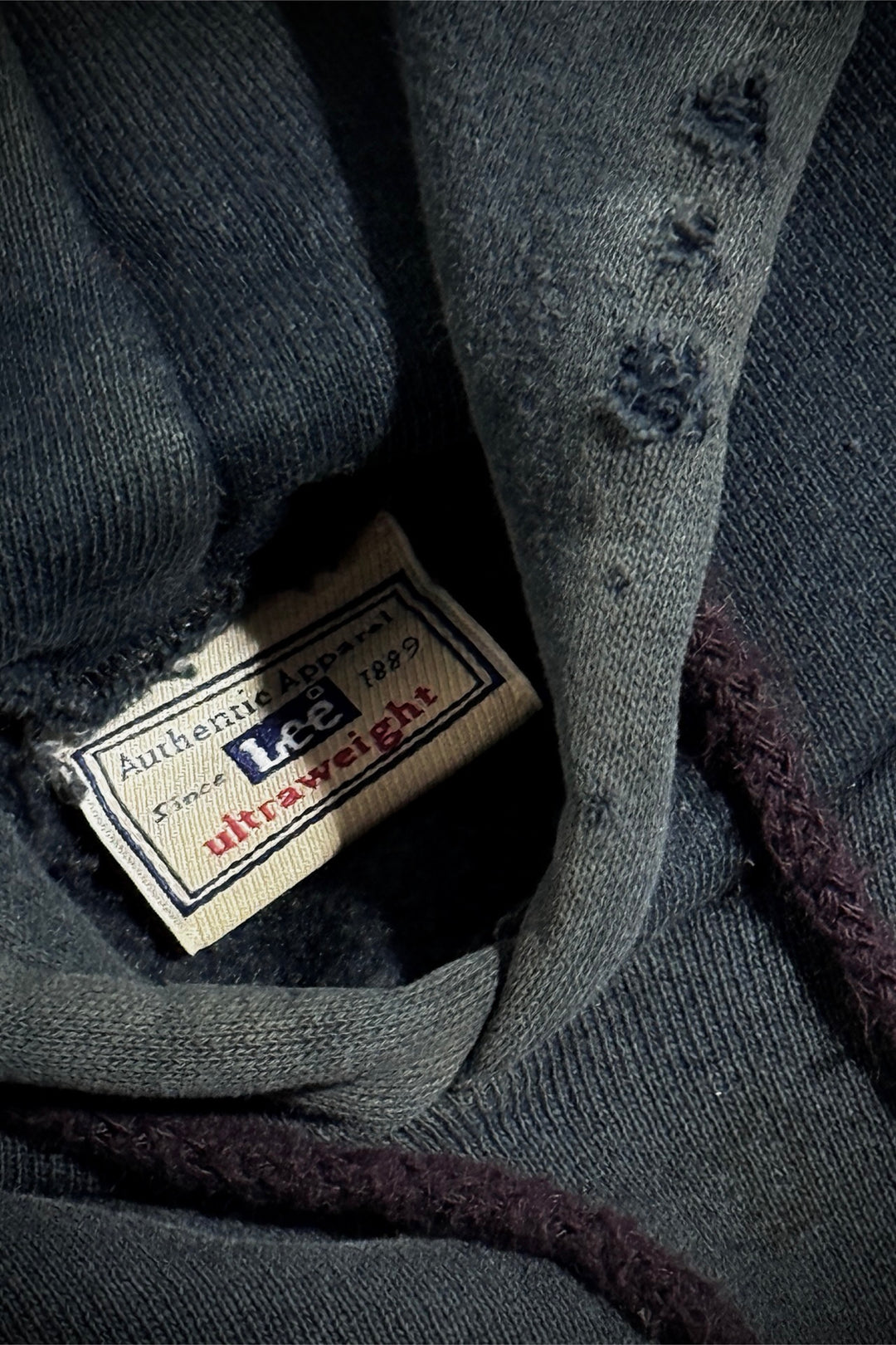 1990’S ELECTRICIAN MADE IN USA FADED & THRASHED CROPPED BLACK FLEECE HOODIE SWEATER X-LARGE