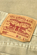 Cargar imagen en el visor de la galería, 1990’S LEVI’S 505 KHAKI CORDUROY PANTS 32 X 28
