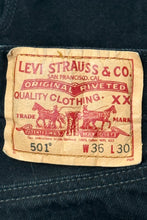 Cargar imagen en el visor de la galería, 1990&#39;S LEVI’S 501 BLACK DENIM JEANS 32 X 28
